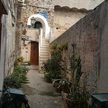 Torrione San Giovanni II Terracina Zewnętrze zdjęcie